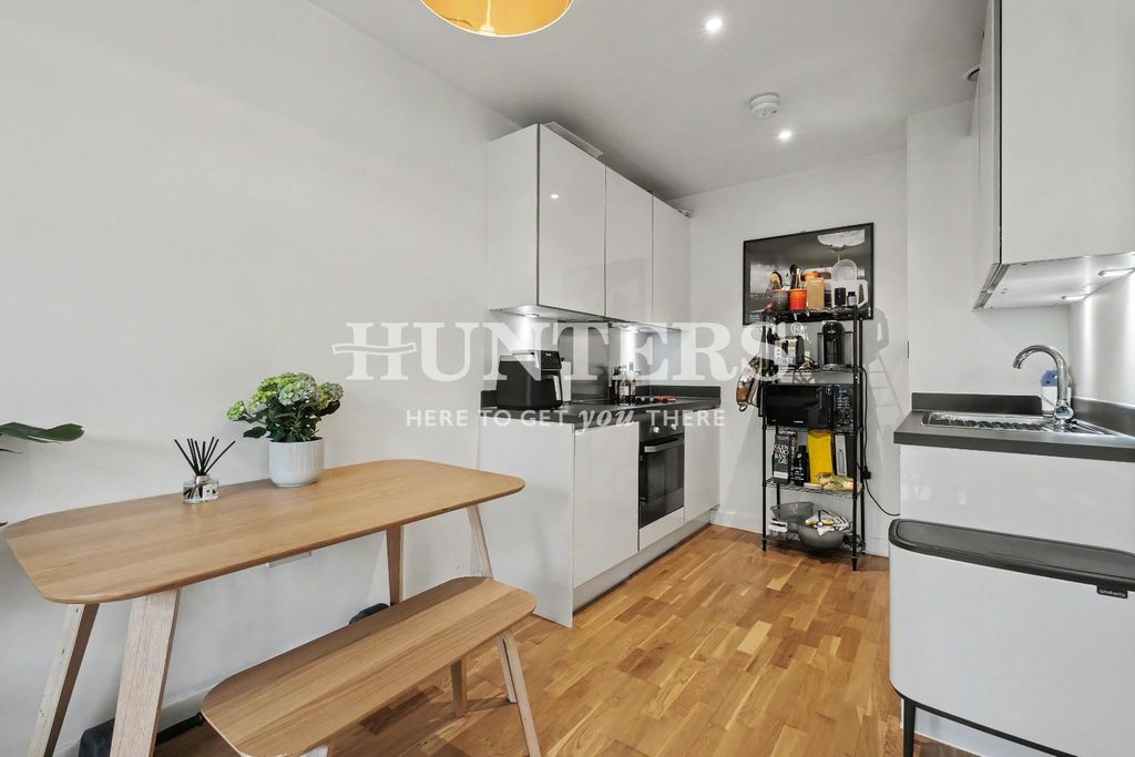 Property photo 2 of 8 Dining To Kitchen