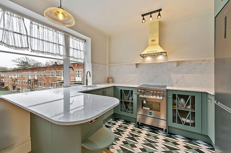 Property photo 2 of 21