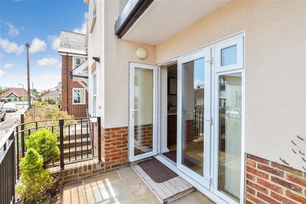 Property photo 2 of 17 Patio / Decking