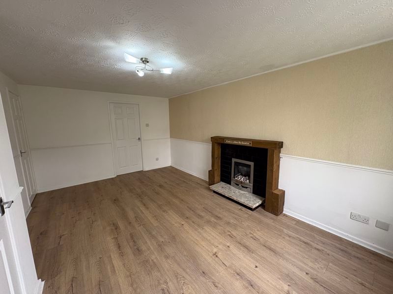 Property photo 3 of 17 Photo 14