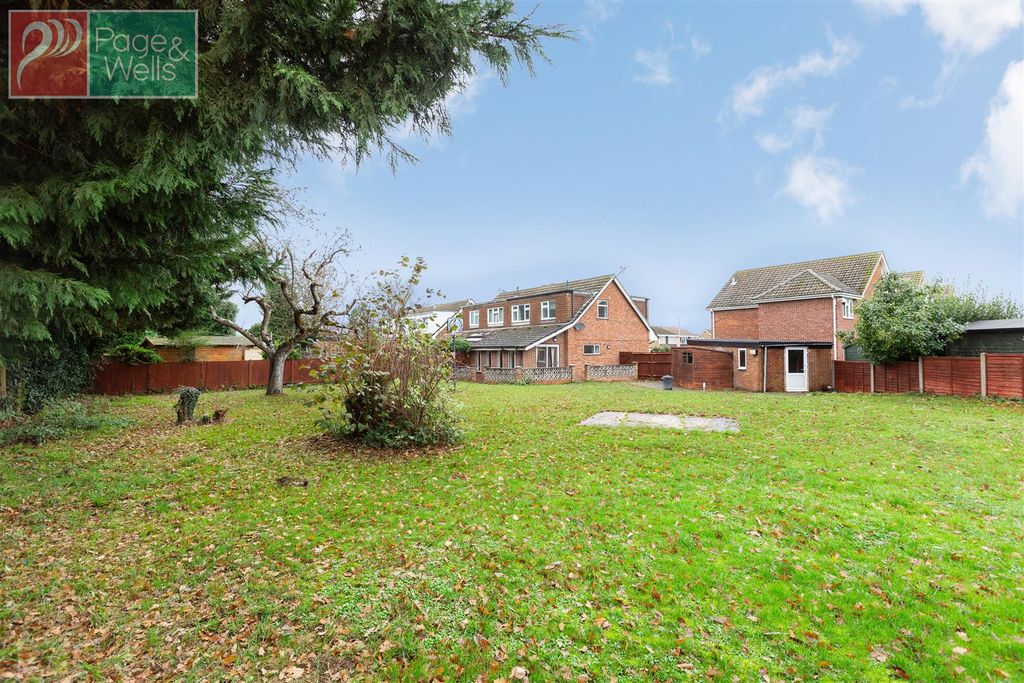 Property photo 1 of 20 Impressive Garden