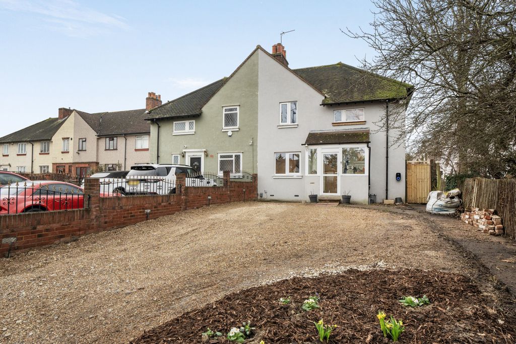 Property photo 1 of 17 1408500-15-698B7B...