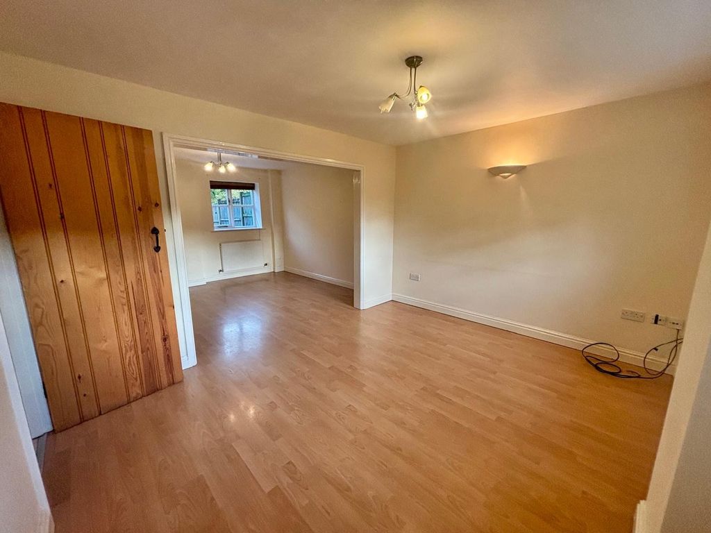 Property photo 3 of 24 Balcony