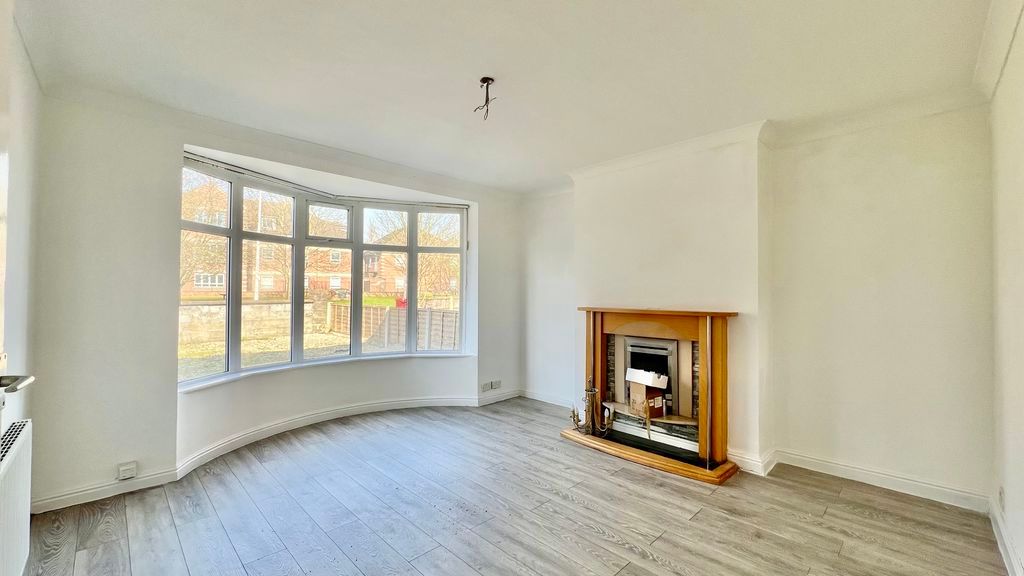 Property photo 2 of 11 Photo 2