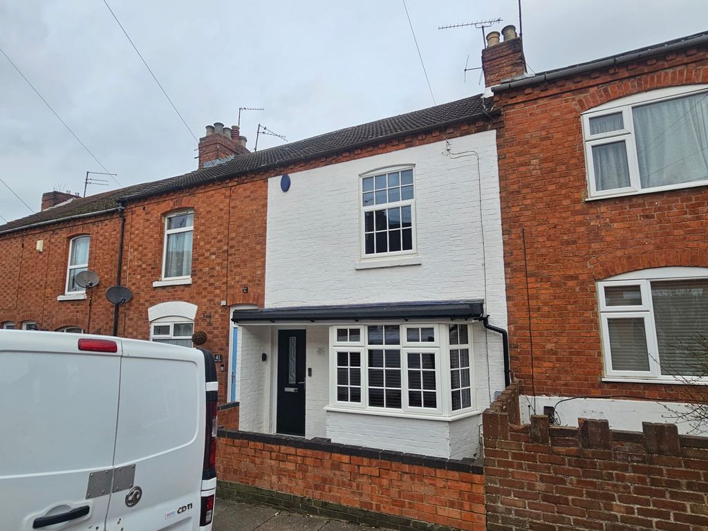 Property photo 1 of 11 Moore Street