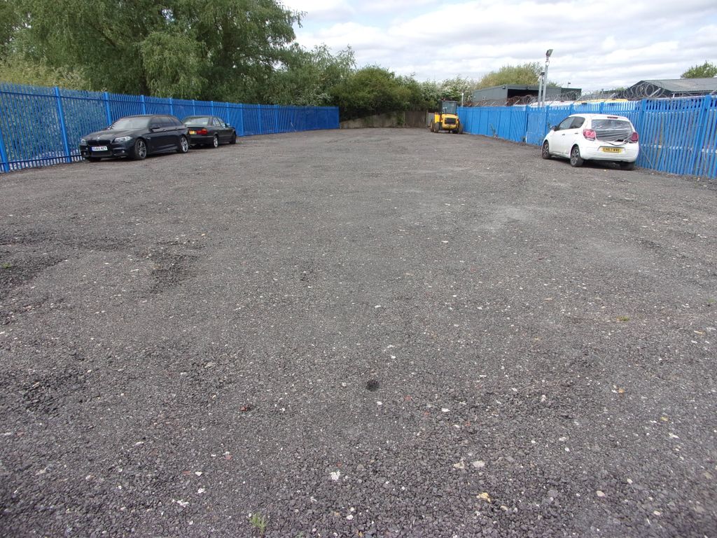 Property photo 2 of 5