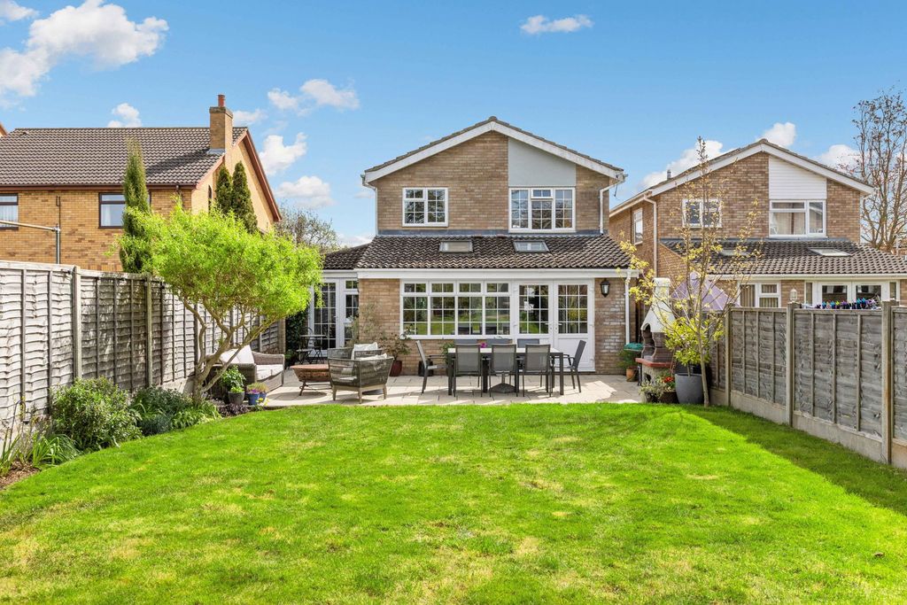 Property photo 1 of 27