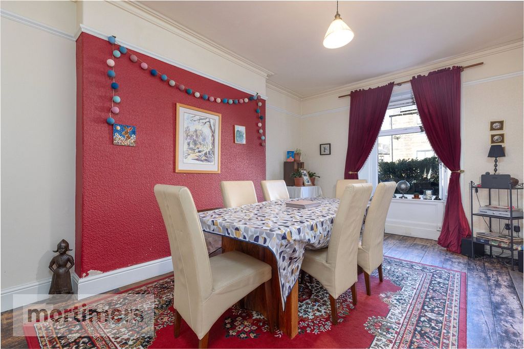 Property photo 2 of 21 Dining Room