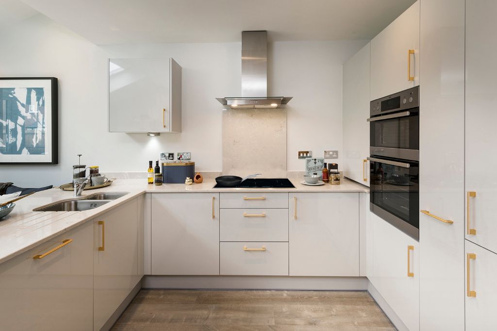 Property photo 2 of 11 CH-Vmcw-New Walton-Kitchen