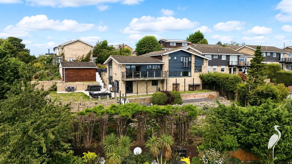Property photo 1 of 67