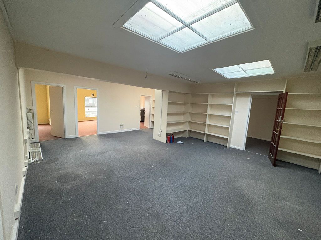 Property photo 3 of 8