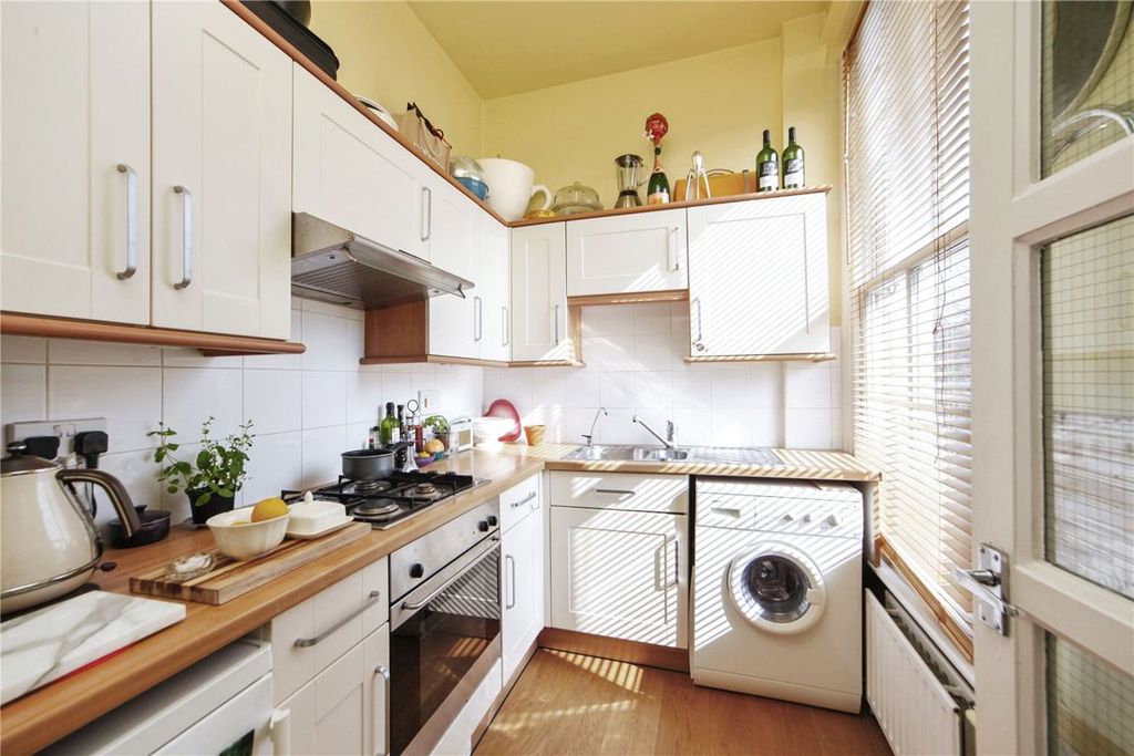 Property photo 2 of 5