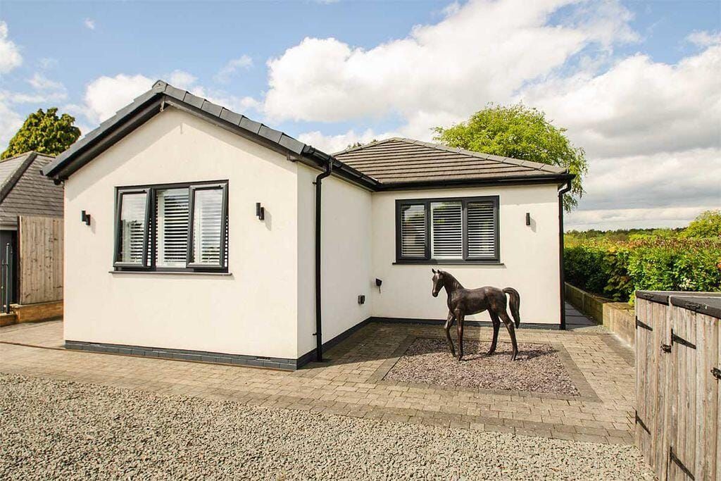 Property photo 1 of 33