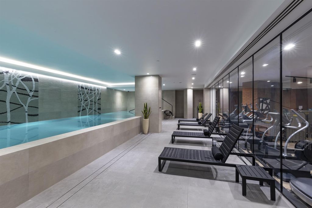 Property photo 3 of 18 Swimming Pool (5).Jp