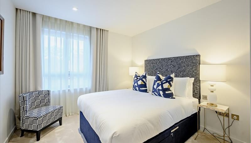 Property photo 1 of 8 Bedroom.Jpg