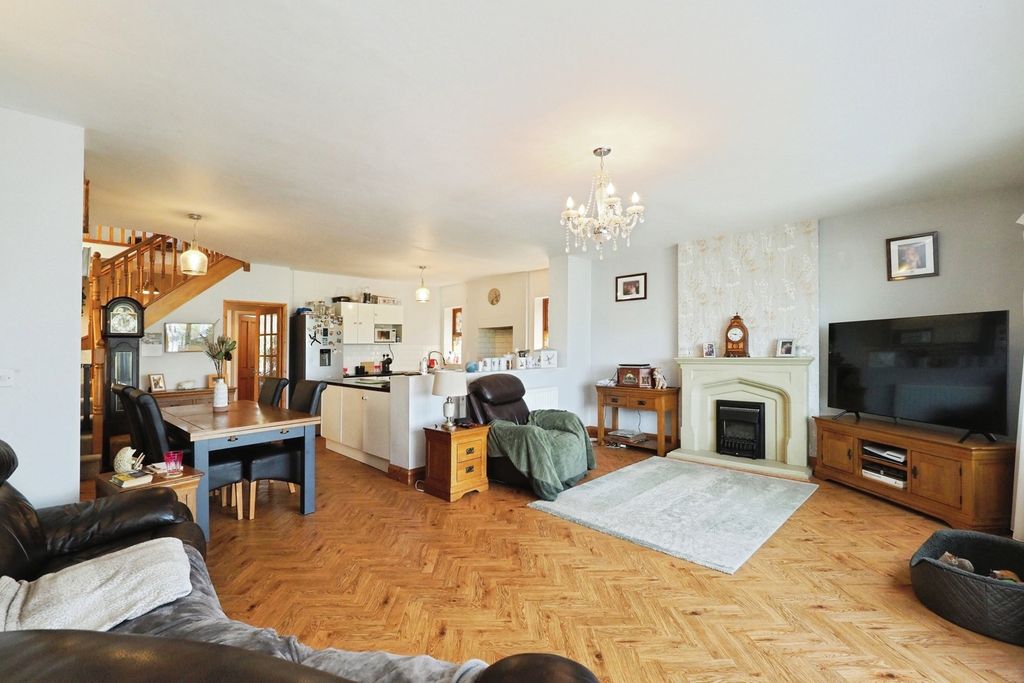 Property photo 3 of 19 Family Room