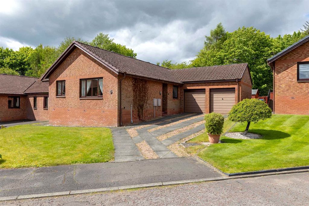 Property photo 1 of 25 Picture No. 23