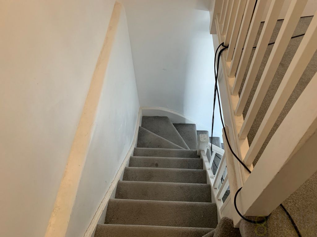 Property photo 3 of 11 Image