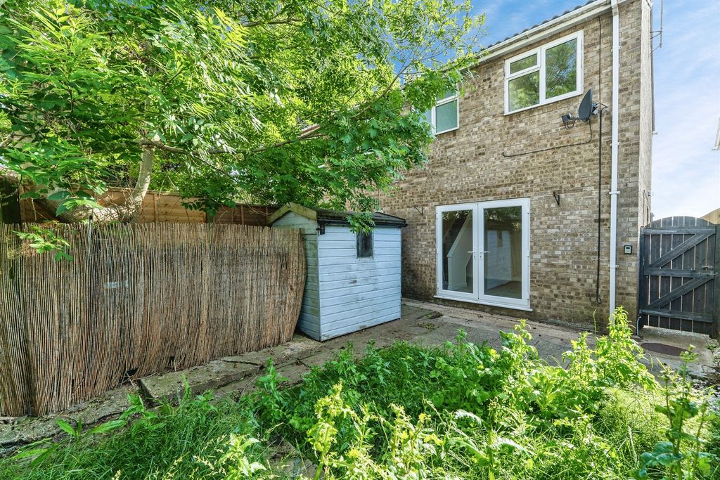 Property photo 2 of 17
