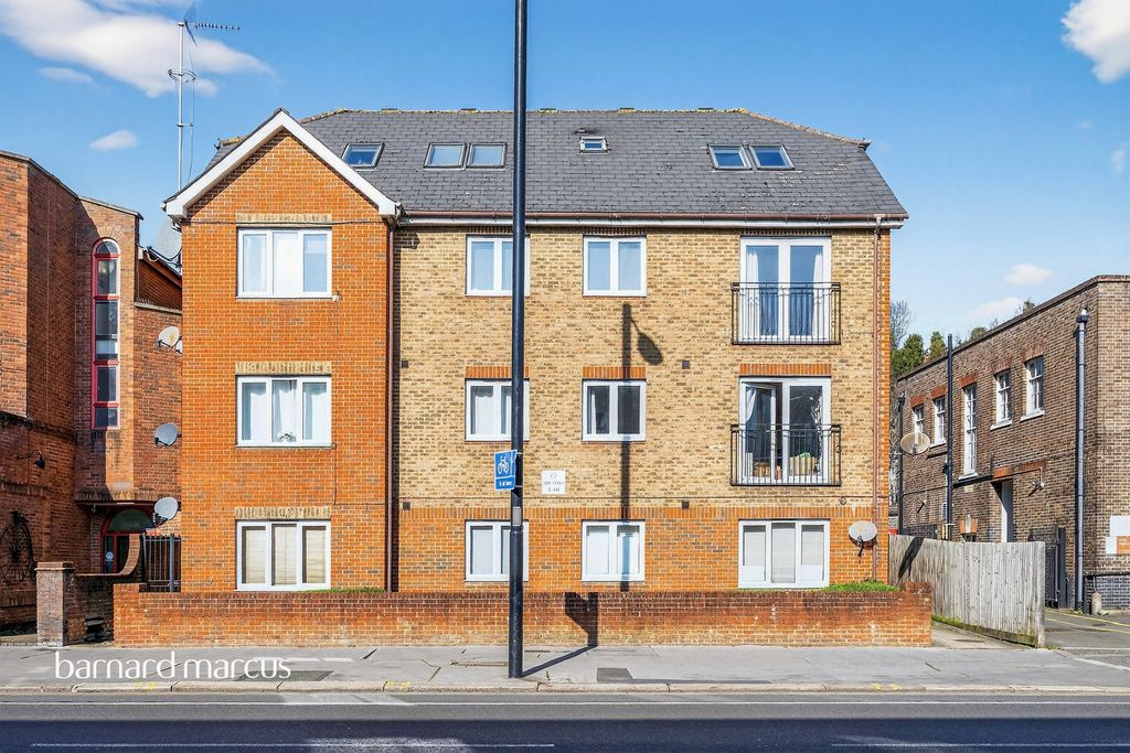 Property photo 1 of 20