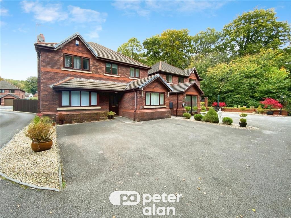 Property photo 1 of 12 Front