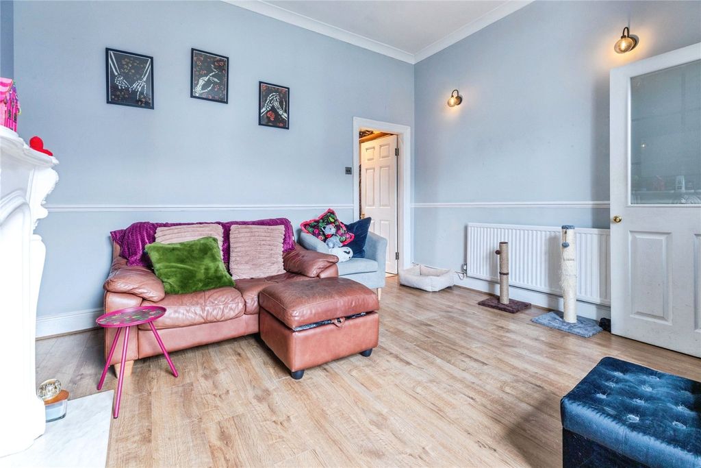 Property photo 3 of 14 Picture No. 22