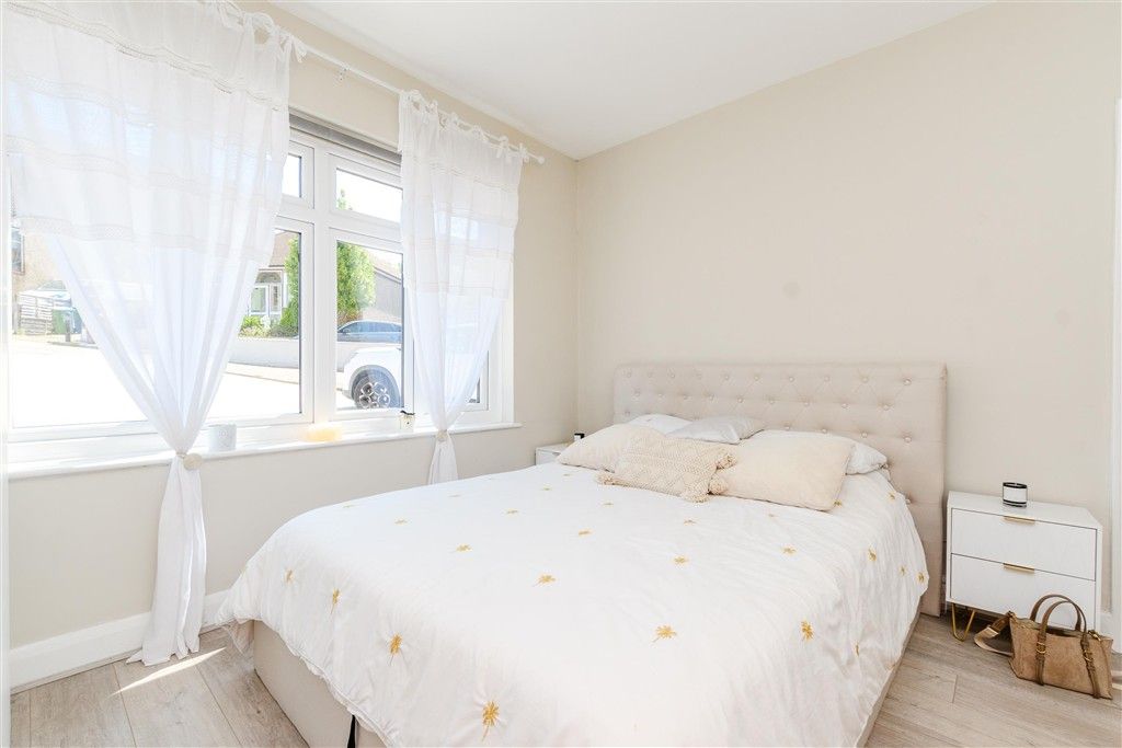 Property photo 1 of 9 Bedroom 1