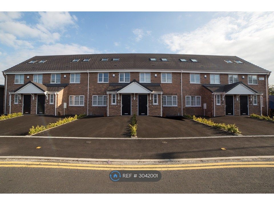 Property photo 1 of 9 Frontage