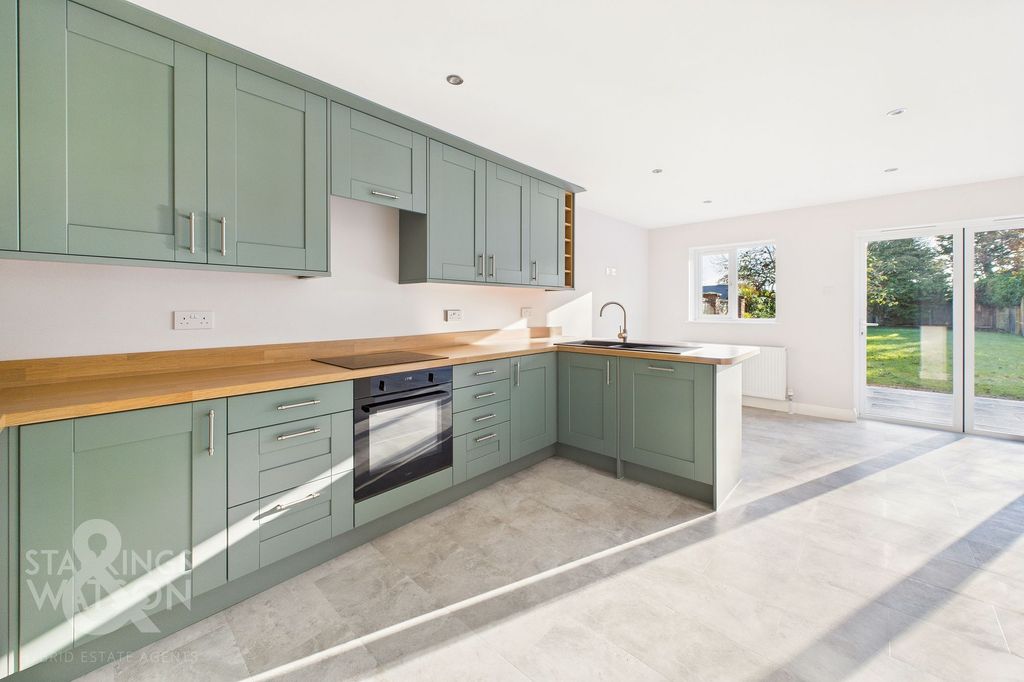 Property photo 3 of 22