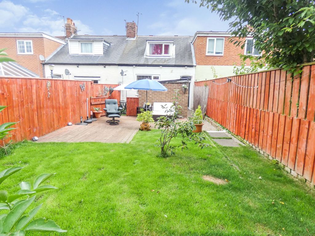 Property photo 2 of 11