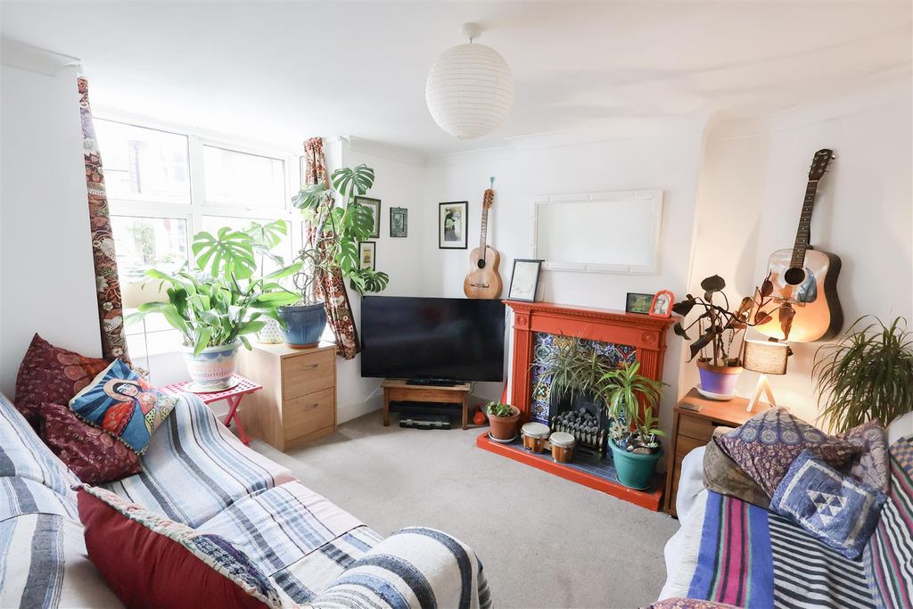 Property photo 2 of 20 14-Img_1309.Jpg