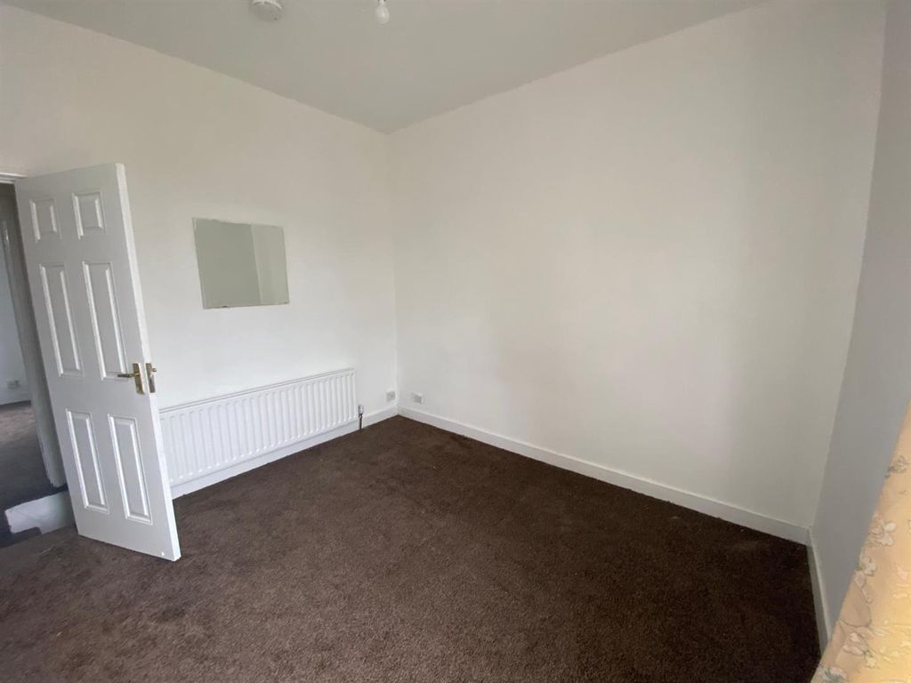 Property photo 2 of 14 Bedroom 2
