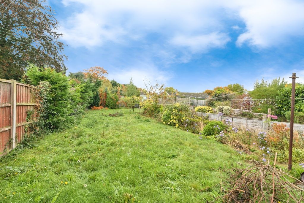 Property photo 3 of 17 Garden