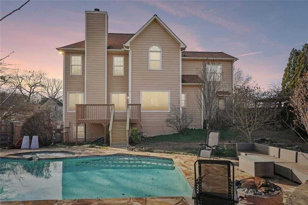 Property photo 1 of 31