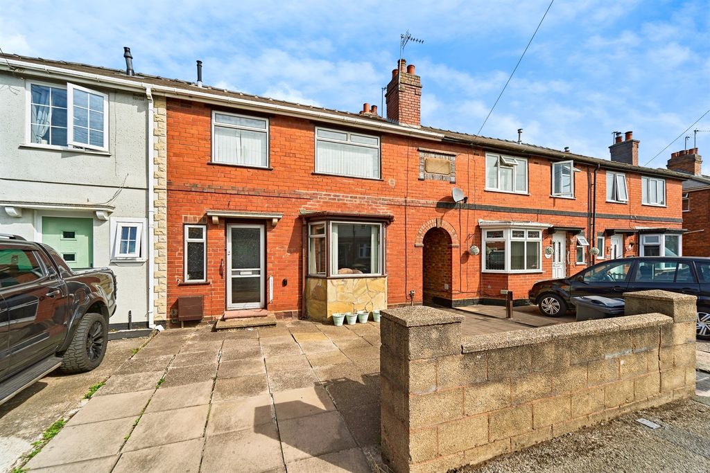 Property photo 1 of 17
