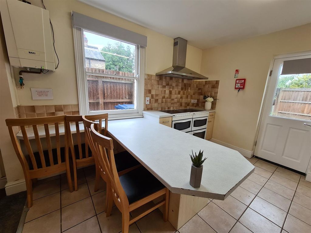 Property photo 1 of 33 Kitchen/Dining