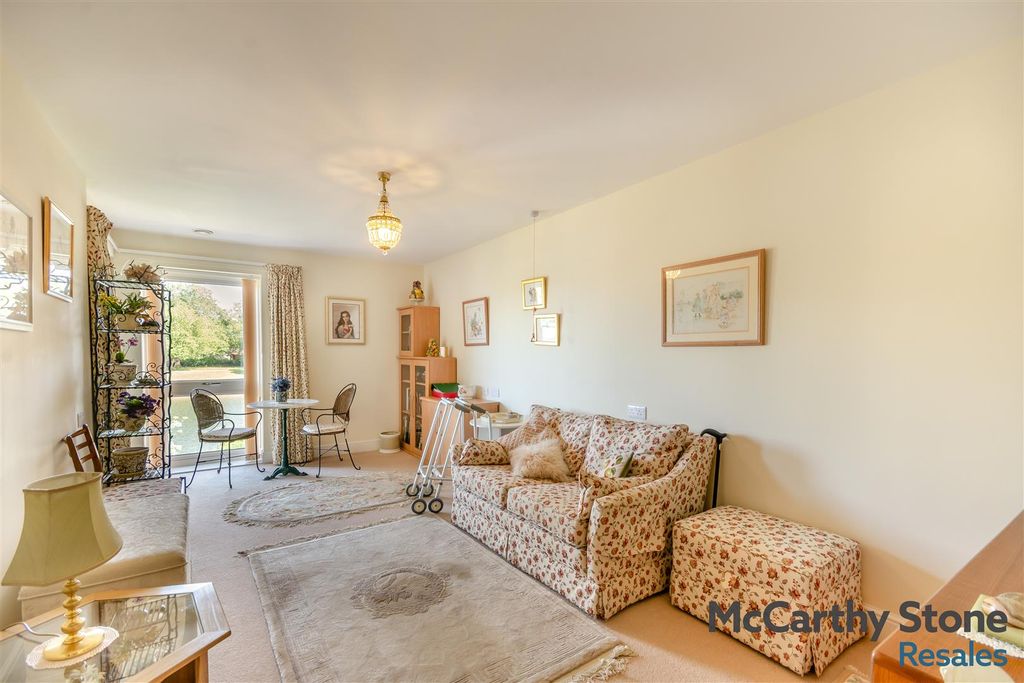 Additional image 9 of 2 bed flat for saleWilford Lane, West Bridgford, Nottingham NG2