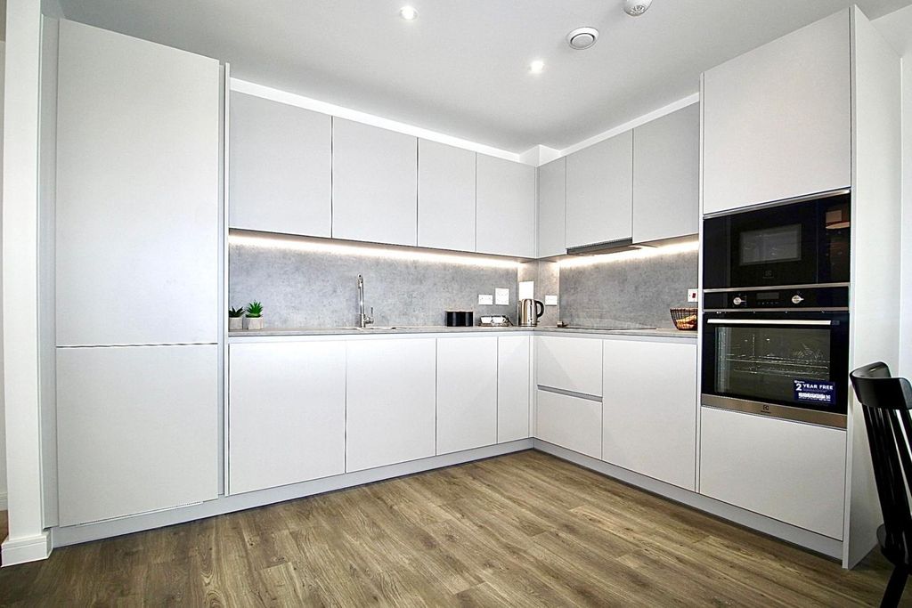 Property photo 2 of 24 23E38195-0200-48Be-Bb8B-6783647000Af.Jpeg