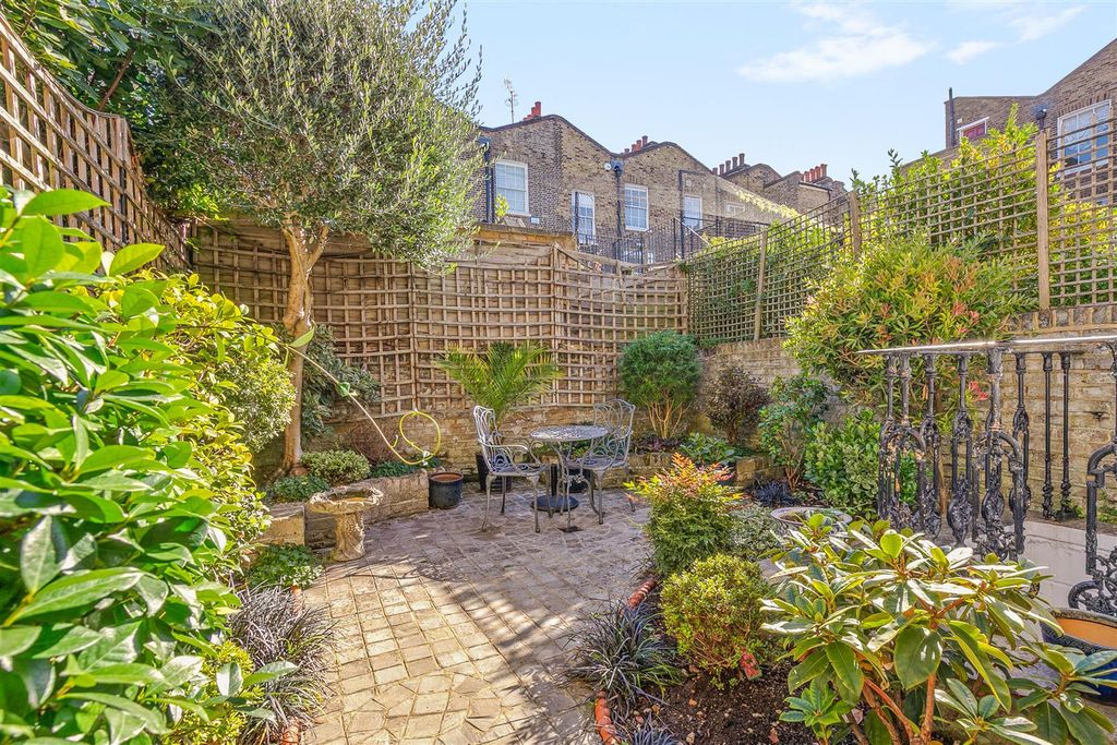 Property photo 2 of 16 Coulsonstreet3-13.Jpg