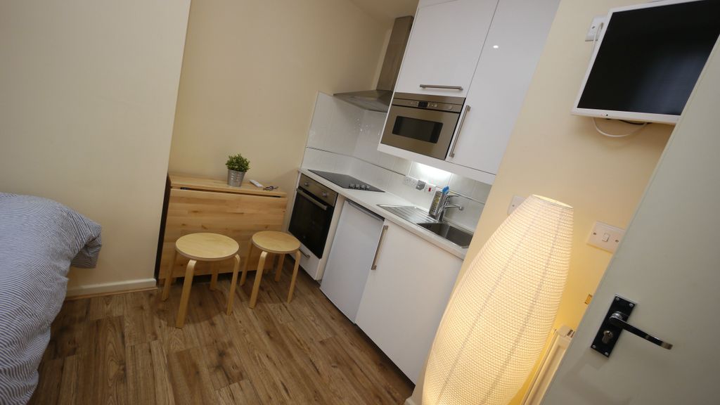 Property photo 2 of 6