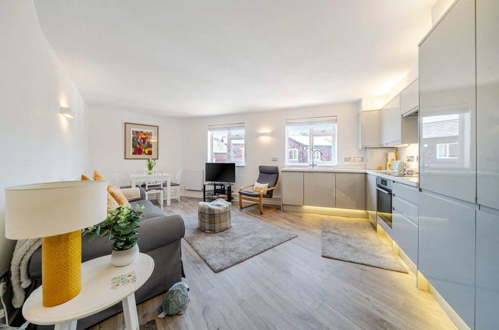 Property photo 2 of 18 1500290-7-6A69E35...