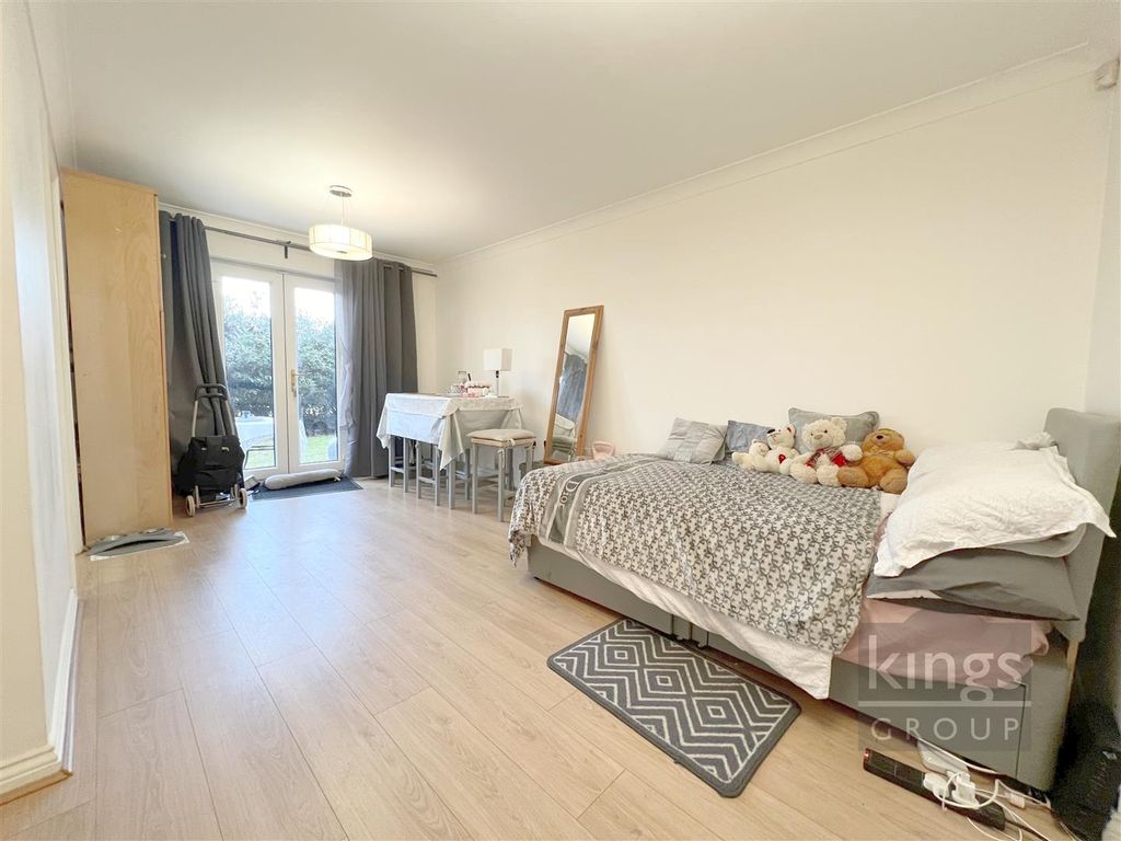 Property photo 2 of 12 5A (12).Jpg