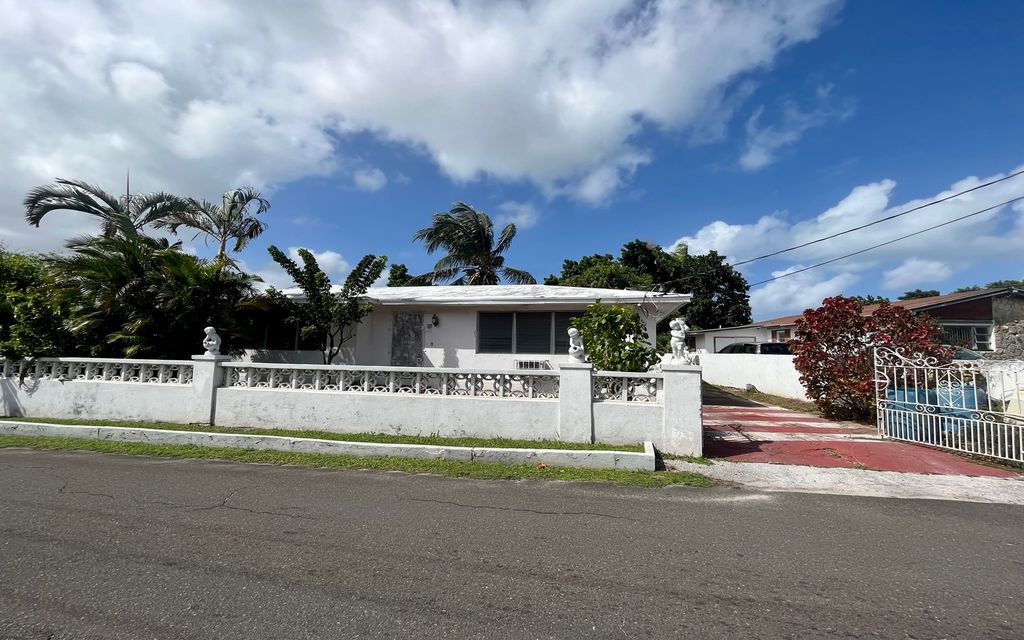 Property photo 1 of 9