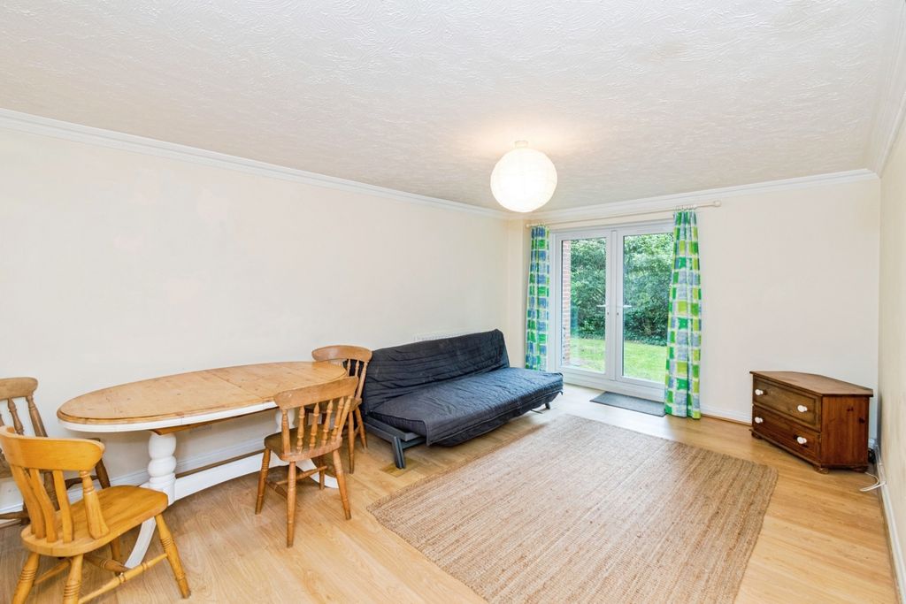 Property photo 3 of 15 Pbox-Img.Jpg