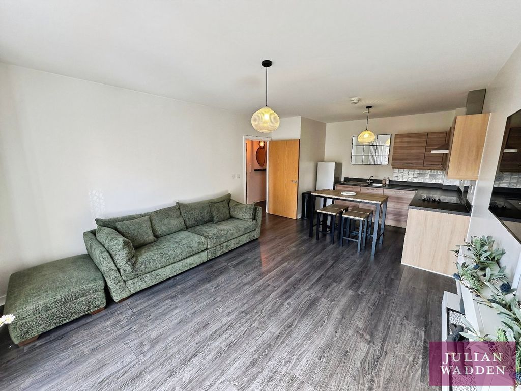 Property photo 2 of 14 Picture 2