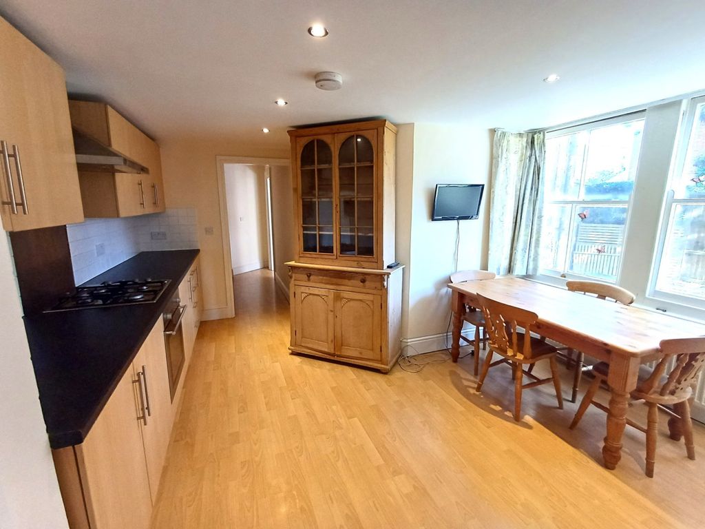 Property photo 2 of 18 Picture No. 03