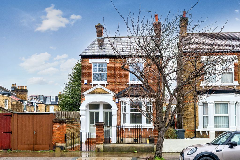 Property photo 1 of 20 1397923-14-696625...