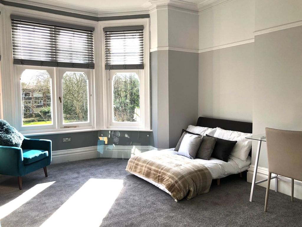 Property photo 2 of 5 Reception-Bedroom