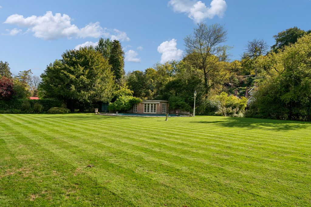 Additional image 24 of 6 bed property for saleGibraltar Lane Cookham, Maidenhead, Maidenhead SL6