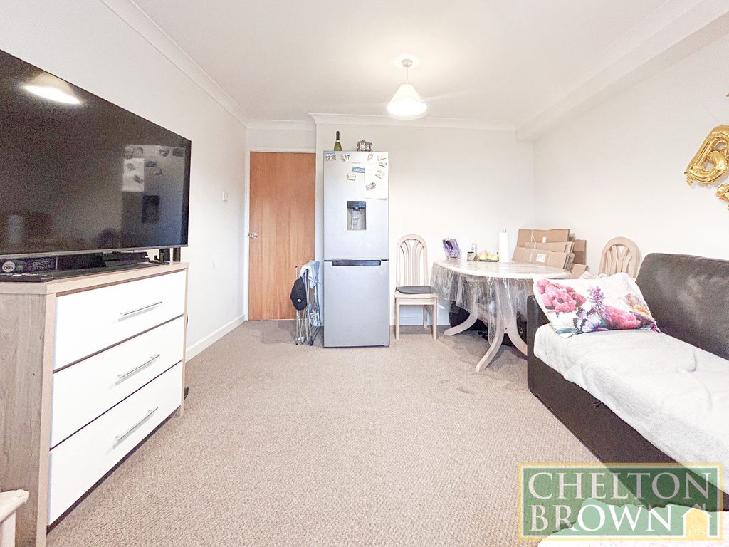 Property photo 3 of 14 Living Room